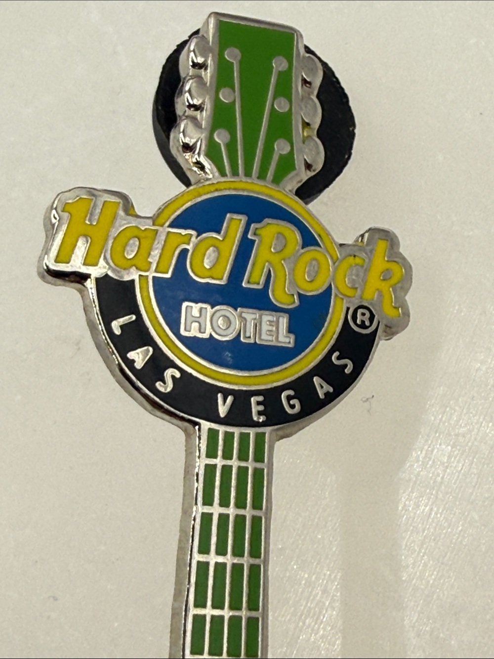 Hard Rock Cafe green blue yellow red Save The Planet Guitar Pin limited edition - Picture 5 of 15
